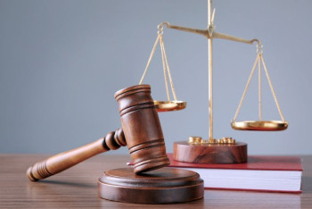 Фотография к новости: Омскую предпринимательницу оштрафовали из-за казахстанских конфет