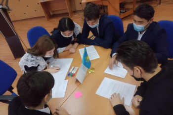 Фотография к новости: Открытые уроки "Достижения Независимости" прошли в школах и колледжах  Акмолинской области