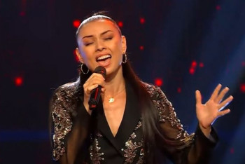 Фотография к новости: Казахстанскую певицу на прослушиваниях в турецком "Голосе" выбрали все члены жюри