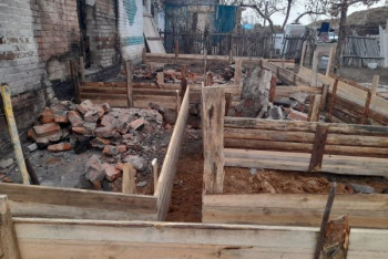 Дом восстанавливают пережившей пожар семье в Акмолинской области