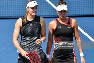 Фотография к новости: Елена Рыбакина впервые в карьере вышла в финал турнира WTA 1000 в парном разряде