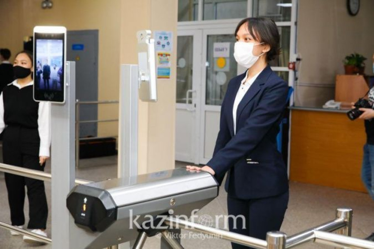 После стрельбы в Казани на безопасность проверили все школы Алматы