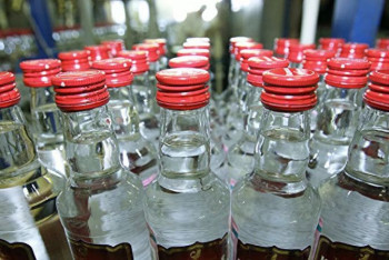 Фотография к новости: ЧП в Екатеринбурге: смертельно отравились спиртом 18 человек