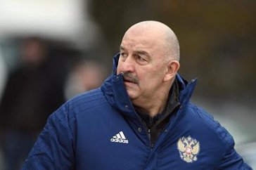 Фотография к новости: Бывший футболист "Манчестер Юнайтед" обвинил Черчесова в коррупции