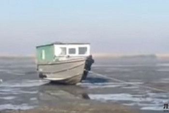 Фотография к новости: Видео с обмелением Каспия прокомментировали в Минэкологии