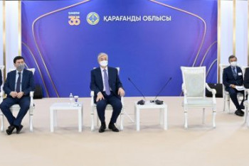 Фотография к новости: Токаев запустил новую обогатительную фабрику в Карагандинской области