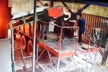 Фотография к новости: В Сети появилось видео момента взрыва на рязанском пороховом заводе