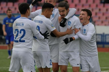 Фотография к новости: Футбольный клуб "Аксу" вышел в казахстанскую премьер-лигу