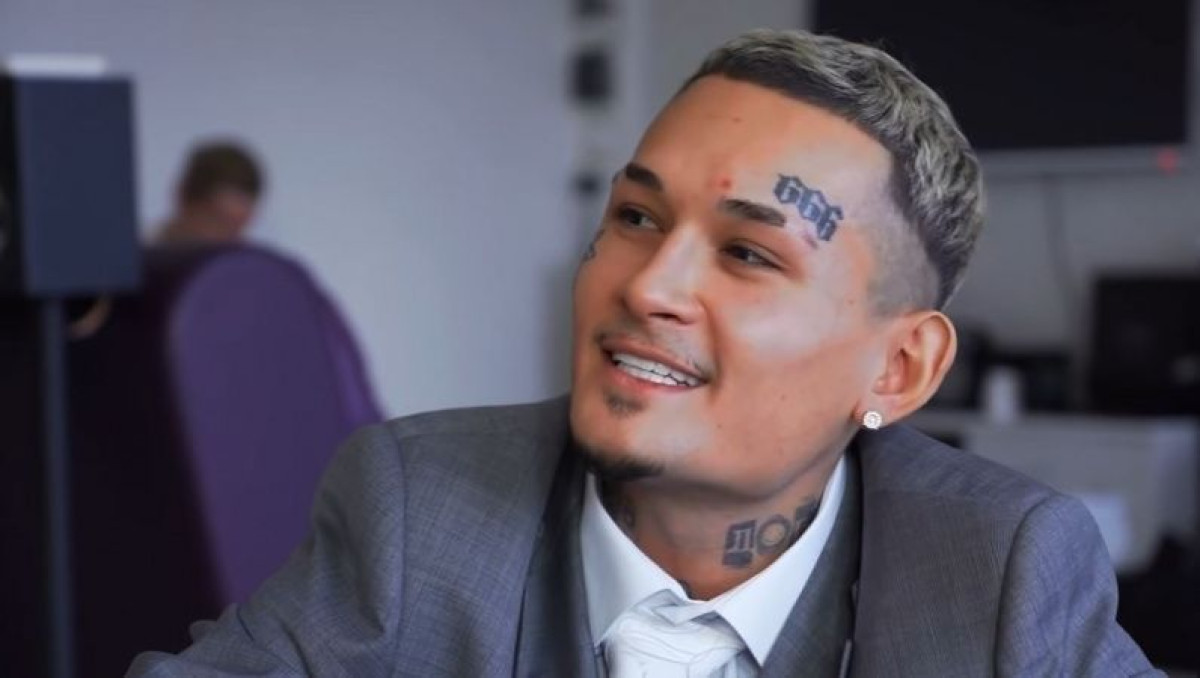 Моргенштерн извинился за критику празднования Дня Победы