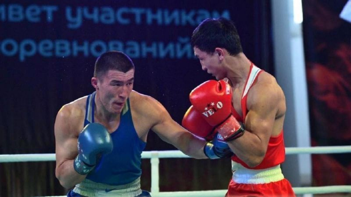 Четыре казахстанца прошли во второй круг чемпионата мира по боксу