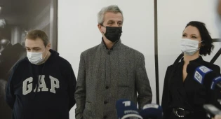 Супергерой эпохи застоя: Константин Богомолов привез спектакль в Казахстан