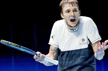 Фотография к новости: Александр Бублик преодолел первый круг "Мастерса" в Париже