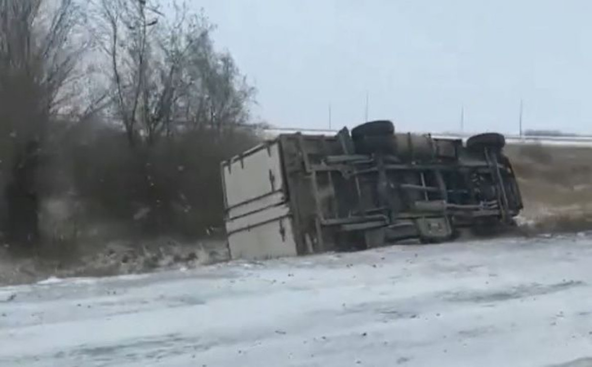 Непогода привела ко множеству ДТП в Нур-Султане