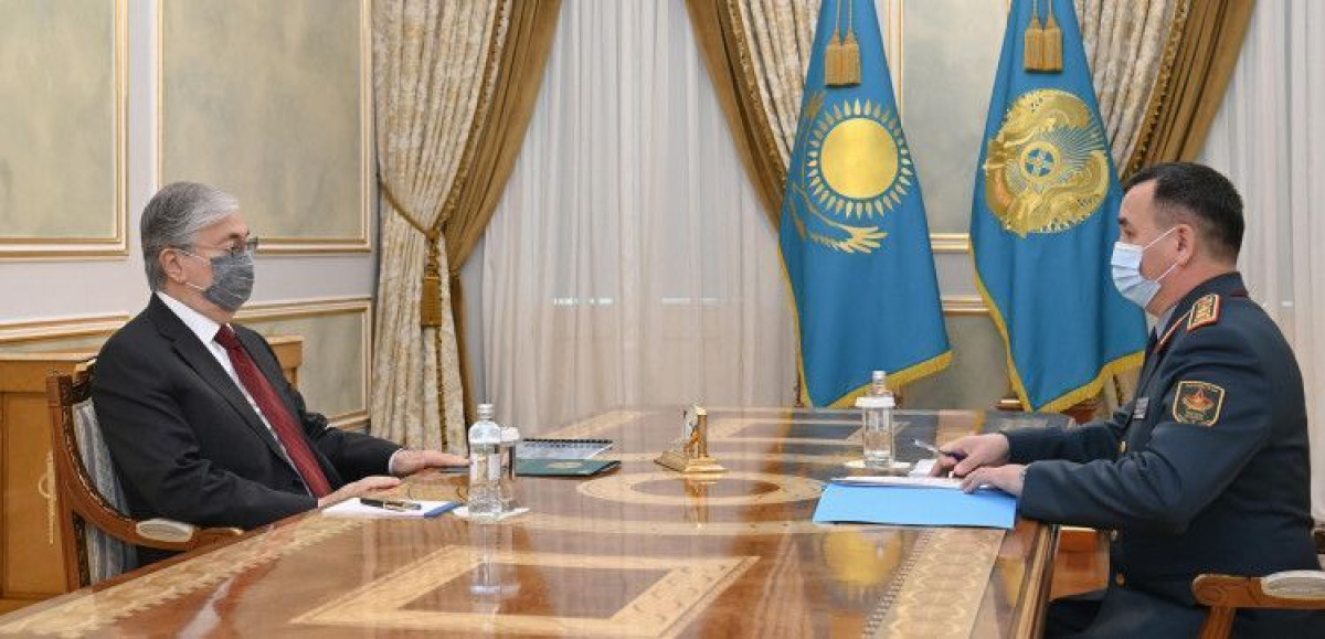 Токаев принял министра обороны РК