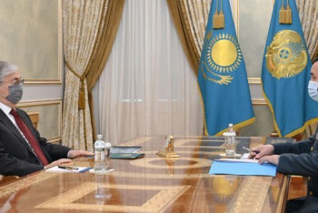 Фотография к новости: Токаев принял министра обороны РК