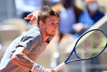 Фотография к новости: Александр Бублик покидает турнир в Париже