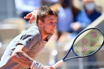 Фотография к новости: Александр Бублик покидает турнир в Париже