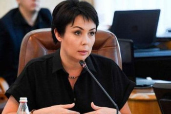 Фотография к новости: Нужно миллионы направлять не на имидж, а на детей - Саин руководству Туркестанской области