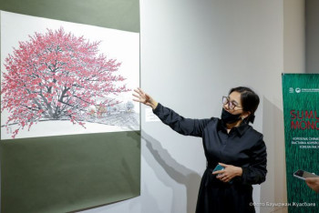 Фотография к новости: "Смотреть на вещи и слушать сердце": Фоторепортаж о современной корейской живописи