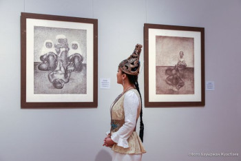 Фотография к новости: Потомки петроглифов: зал графики и скульптуры открыли в Нацмузее РК