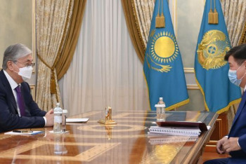 Фотография к новости: Правовые реформы должны обеспечивать верховенство закона - Токаев принял главу Верховного суда