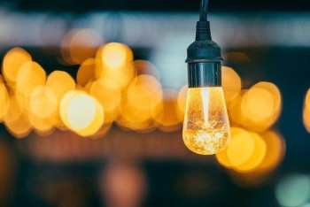 Фотография к новости: "Свет отключают по указу из Нур-Султана" - новый фейк будоражит соцсети