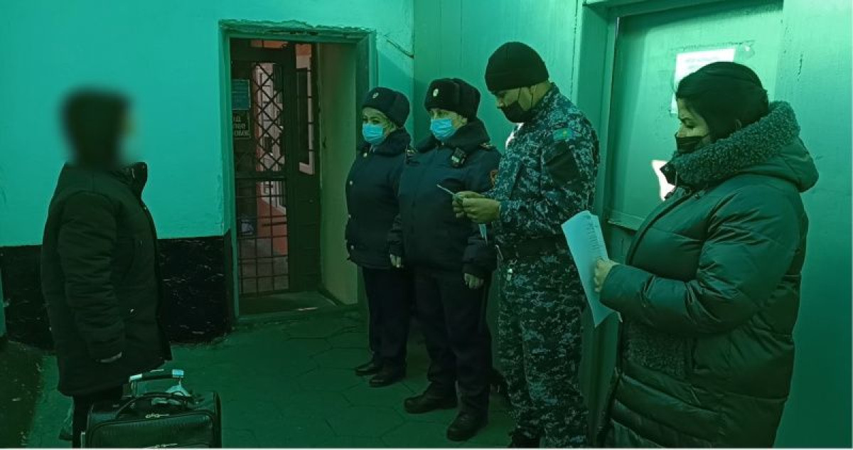 Осужденную освободили по УДО за чтение книг в Карагандинской области