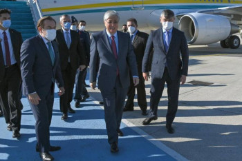 Фотография к новости: Касым-Жомарт Токаев прибыл в Стамбул