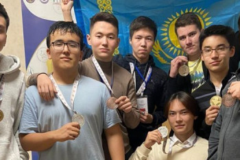 Фотография к новости: Казахстанские школьники привезли 11 медалей с международной олимпиады по физике