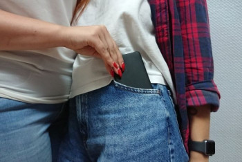 Фотография к новости: Девушка увела у парня телефон на первом свидании в Нур-Султане