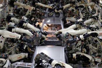 Фотография к новости: Рекордное количество роботов-сотрудников зафиксировали в США