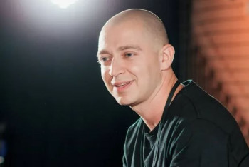 Фотография к новости: Оксимирон анонсировал первый за шесть лет альбом