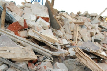 Фотография к новости: Мужчина несколько дней находился под обломками дома в ВКО