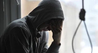 В казахстанских школах усилят работу по выявлению суицидального риска