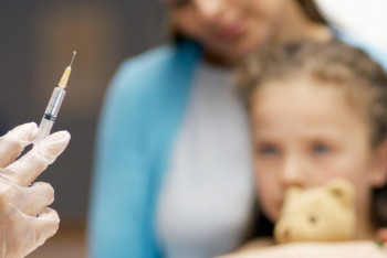 Фотография к новости: ВОЗ представила предварительные выводы о необходимости вакцинации детей от коронавируса