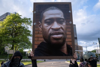 Фотография к новости: В Иране выпустили видеоигру про Джорджа Флойда