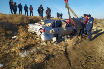 Фотография к новости: Кызылординец не смог выбраться из упавшего в Сырдарью автомобиля