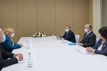 Фотография к новости: Глава государства встретился с гендиректором отделения ООН в Женеве