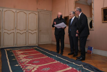 Фотография к новости: Президенты РК и Швейцарии осмотрели фризу XIX века из коллекции Бернского исторического музея