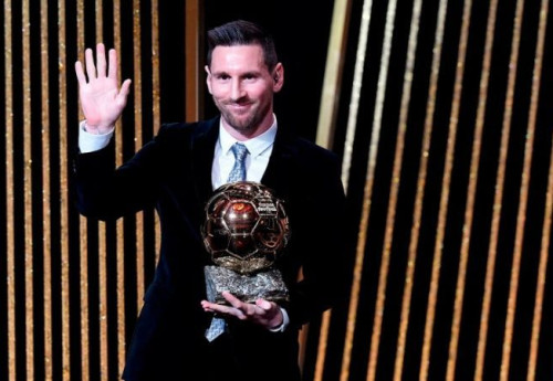 Фотография к новости: Лионель Месси стал в седьмой раз обладателем "Золотого мяча"