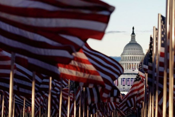Фотография к новости: В США заявили о приближении к развалу страны