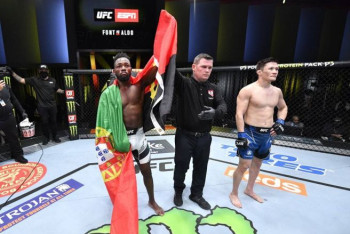 Фотография к новости: Жалгас Жумагулов нокаутом проиграл свой четвертый бой в UFC