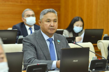 Фотография к новости: В законе нет нормы о пороге достаточности для пенсионных - мажилисмен