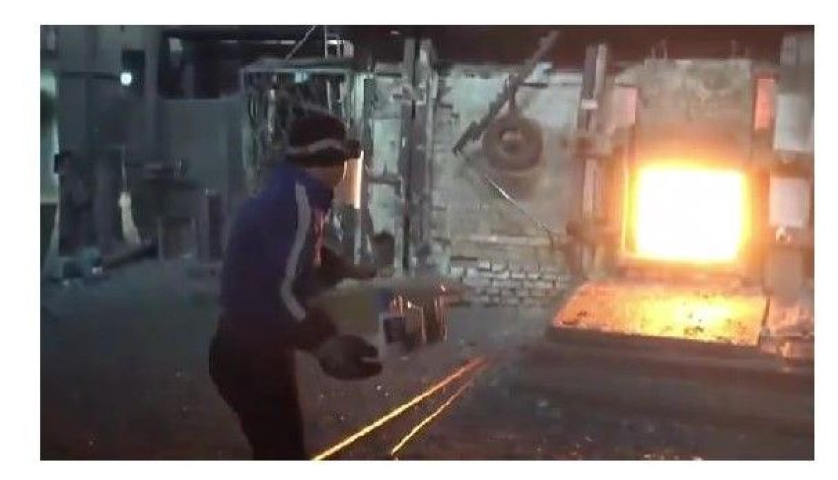 Около миллиона фальшивых долларов сожгли в Алматы