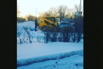 Фотография к новости: Снегоуборочная машина задавила женщину в Нур-Султане