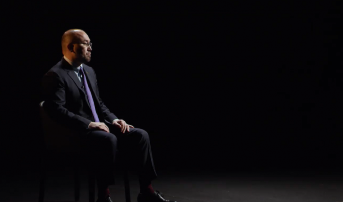 Борьбой за специалистов объяснил Абаев повышение зарплаты госслужащих