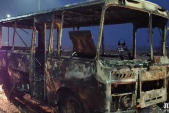 Фотография к новости: Автобус с детьми загорелся в Актау. В акимате заявили, что пассажиров в транспорте не было