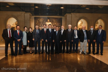 Фотография к новости: Первостроители столицы посетили библиотеку Первого Президента РК. Фоторепортаж