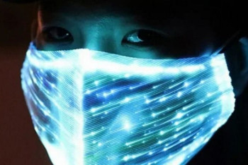 Фотография к новости: Ученые создали светящиеся маски для обнаружения коронавируса