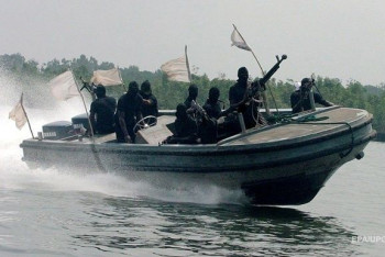 Фотография к новости: Пираты захватили контейнеровоз в Гвинейском заливе